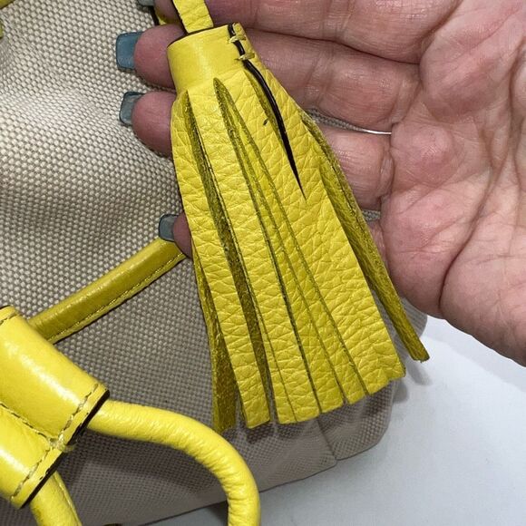 COACH AVERY CANVAS DRAWSTRING SHOULDER BAG - Picture 6 of 11